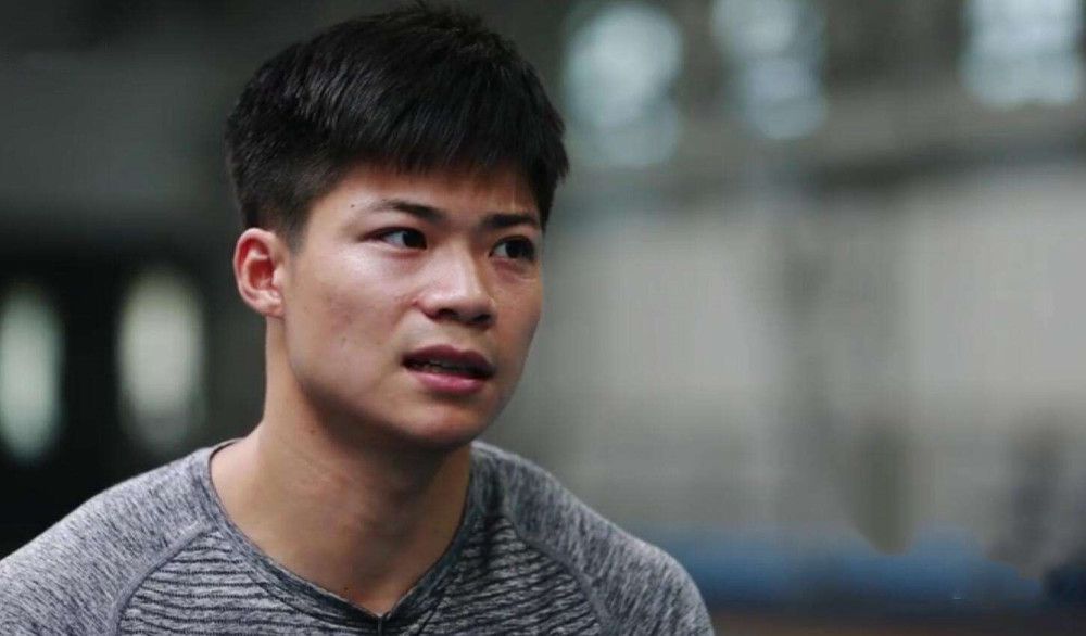 只会念叨;一二四五、文武香贵的王吉祥，当被问到;想不想王庆丽时，满脸笑意地回答;不想，显然这个答案并不是他的实话